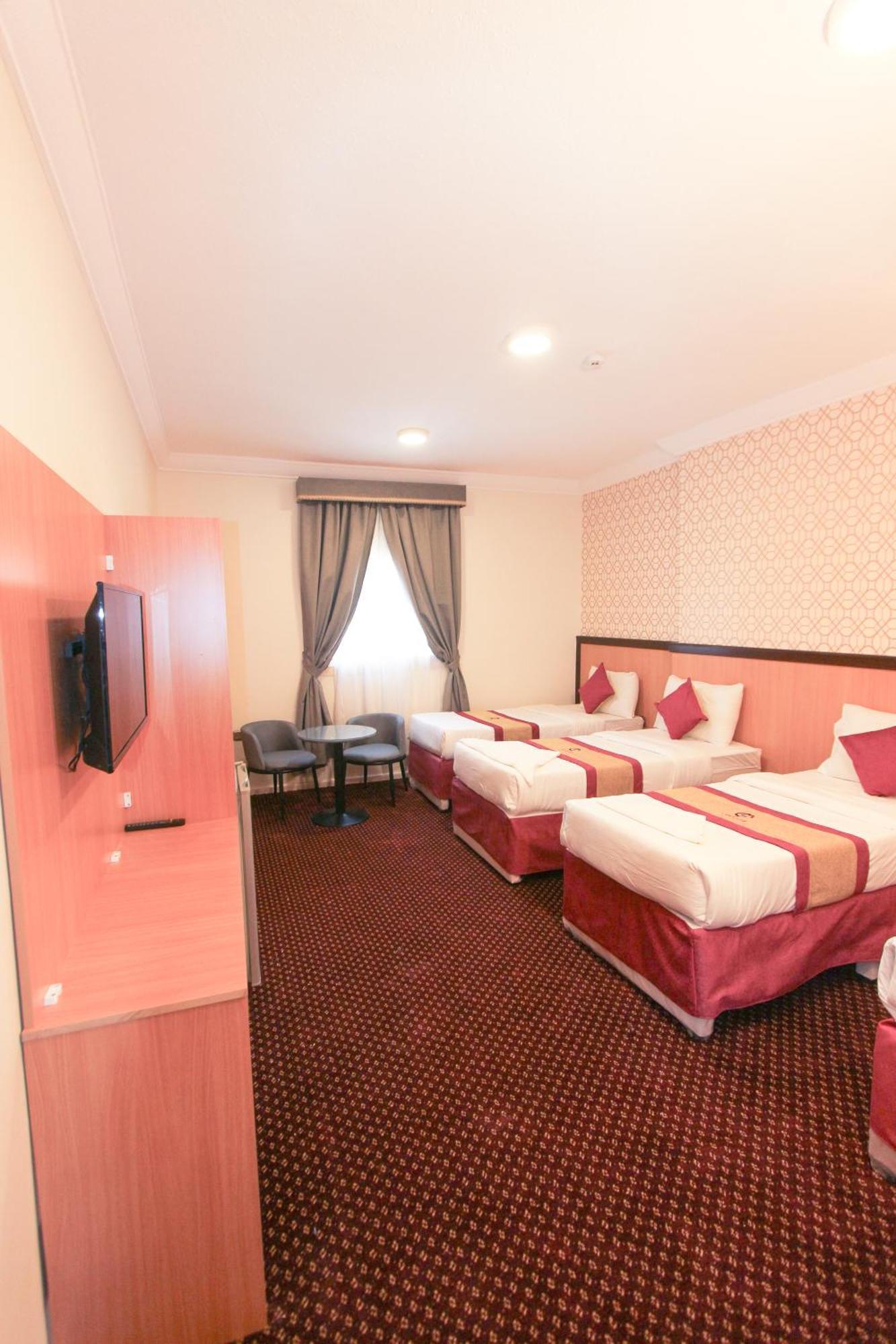 Hotel فندق أعيان البركة 3*