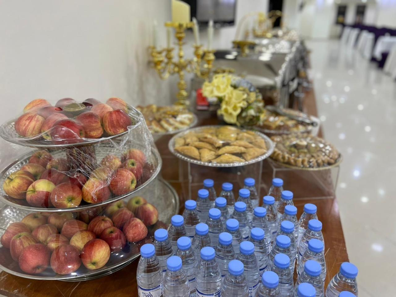 Hotel فندق أعيان البركة