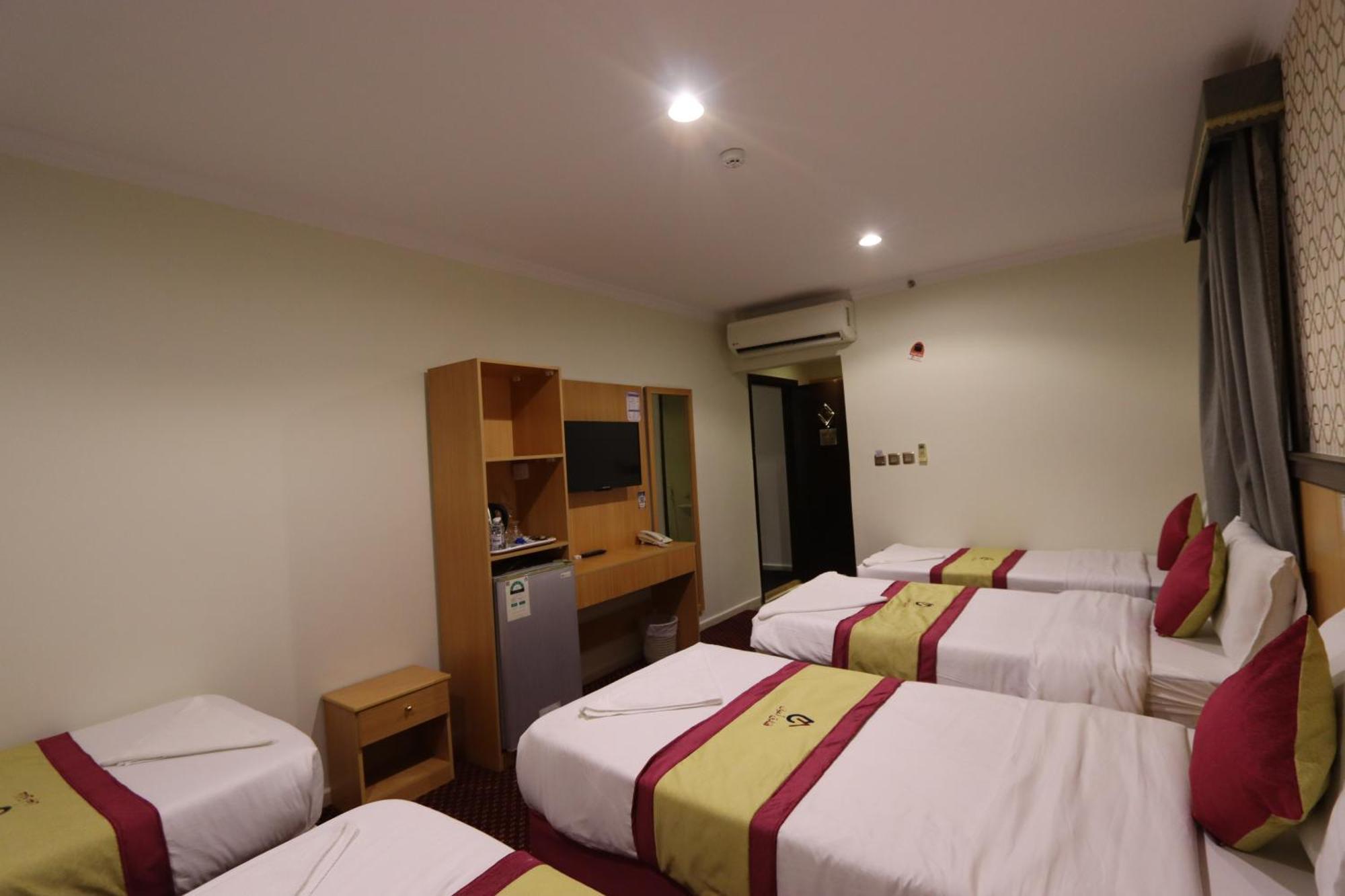 Hotel فندق أعيان البركة 3*